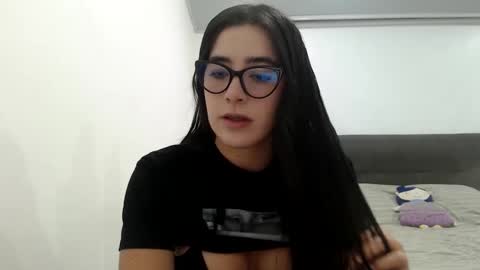 Zoe online show from 01-12-26, 06:13