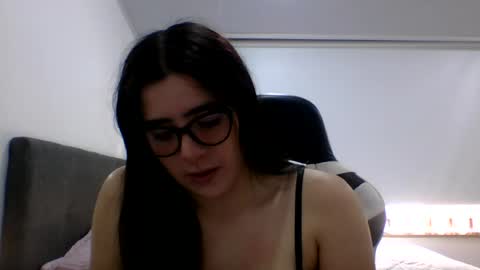 Zoe online show from 07-15-26, 06:57