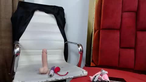 Snapshot of zoe_miller69 chatting on 11-30-25, 04:05 zoe_miller69 online show from 11-30-25, 04:05