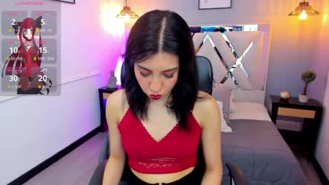 Snapshot of zoe_moreau chatting on 04-15-26, 07:54 zoe_moreau online show from 04-15-26, 07:54
