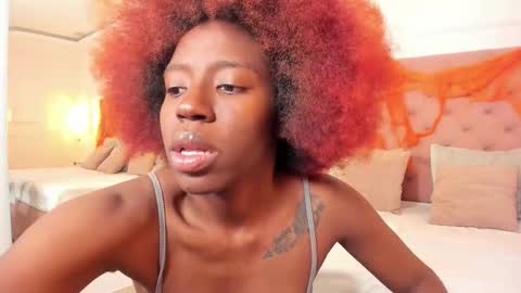 Snapshot of zoe_novakk chatting on 11-02-25, 04:42 Zoe Novakk online show from 11-02-25, 04:42