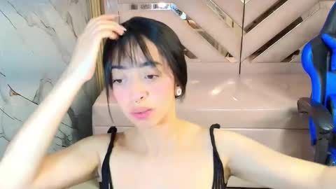 Zoe  online show from 09-10-25, 03:06