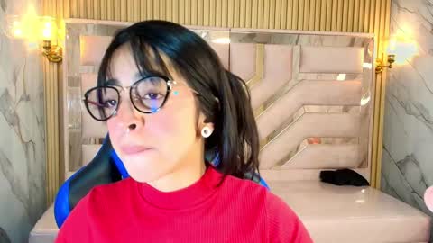 Zoe  online show from 09-18-25, 03:08