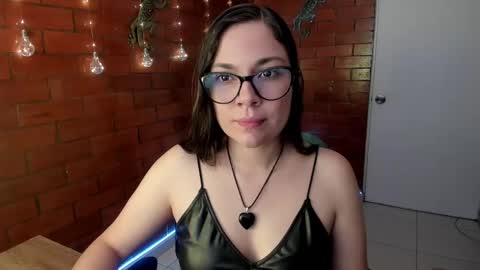 Zoe  online show from 02-26-25, 03:52
