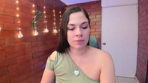 Zoe  online show from 09-18-25, 03:14