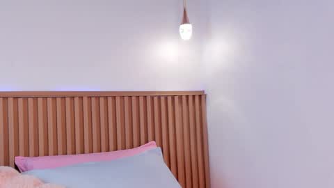 Snapshot of zoe_rivers chatting on 12-12-24, 11:07 Zoe online show from 12-12-24, 11:07