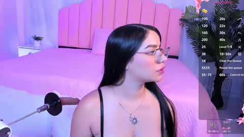 Snapshot of zoe_rivers chatting on 02-13-25, 05:33 Zoe online show from 02-13-25, 05:33