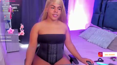 Snapshot of zoe_rosee4 chatting on 06-22-26, 03:31 zoe_rosee4 online show from 06-22-26, 03:31