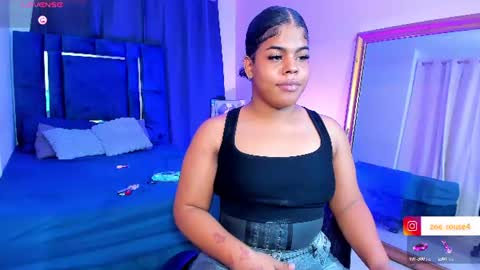 Snapshot of zoe_rosee4 chatting on 07-19-26, 07:01 zoe_rosee4 online show from 07-19-26, 07:01