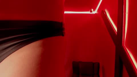 Zoe online show from 12-23-24, 02:45