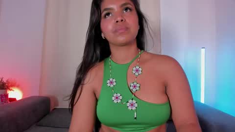 Zoe online show from 03-09-25, 04:16