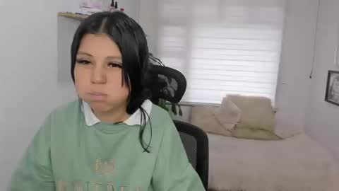 Zoe online show from 09-12-25, 02:06