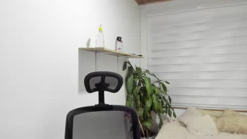 Zoe online show from 09-23-25, 03:09