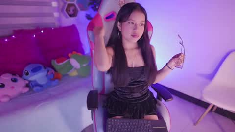 Zoe  online show from 09-24-25, 03:04