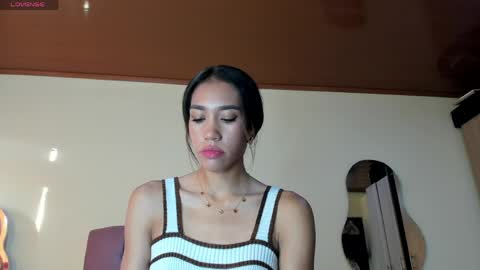 Zoe online show from 04-27-26, 10:19