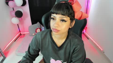 zoe_sullivan_ online show from 12-12-24, 12:44