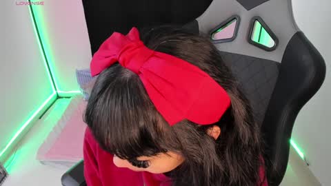 zoe_sullivan_ online show from 12-24-24, 12:55