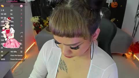 zoe_sullivan_ online show from 10-20-25, 09:48