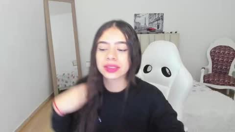 Zoe online show from 01-08-25, 11:43