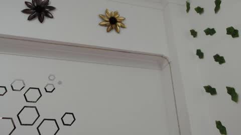 Carolina online show from 10-20-25, 08:31