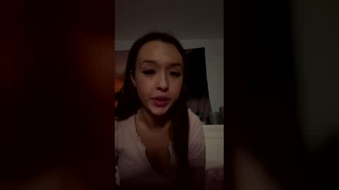 Snapshot of zoeapolo chatting on 02-02-26, 02:32 zoeapolo online show from 02-02-26, 02:32