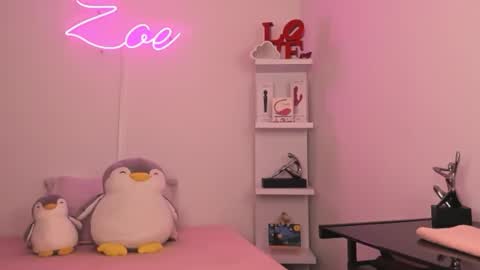 zoecams online show from 03-25-26, 08:59