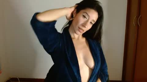 Snapshot of zoedixon01 chatting on 12-02-24, 02:42 zoe online show from 12-02-24, 02:42