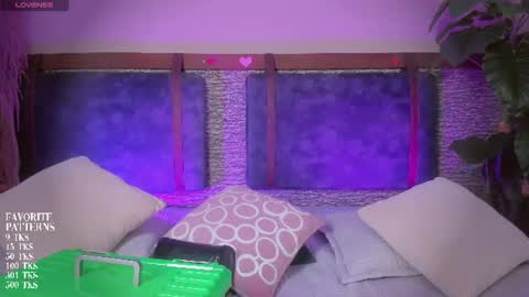Zoe online show from 06-24-26, 10:58