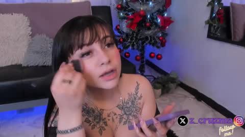 Snapshot of zoee_cruz chatting on 12-17-24, 12:11 Camila online show from 12-17-24, 12:11