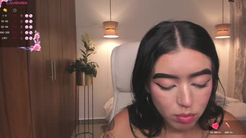  zoee jackson online show from 12-04-24, 11:02
