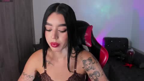 zoee jackson online show from 05-10-26, 03:33