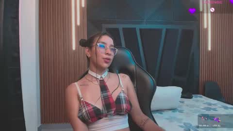 Zoe 3 online show from 05-05-26, 03:31