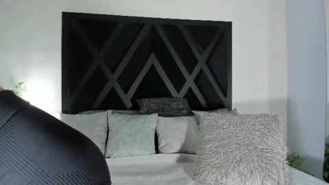 Zoe 3 online show from 06-12-26, 05:34