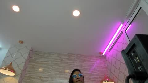 ZoeeSmitth online show from 10-29-25, 11:34