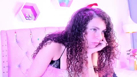 Zoe online show from 12-21-24, 08:10