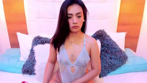 Snapshot of zoejohns chatting on 11-20-25, 05:45 Zoe online show from 11-20-25, 05:45