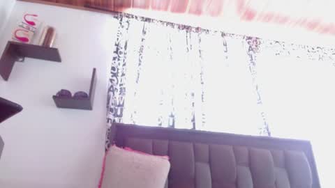 Snapshot of zoemi chatting on 06-03-26, 06:24 zoemi online show from 06-03-26, 06:24