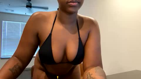 Zoe online show from 06-03-26, 08:47