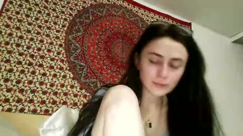 zoepleasing online show from 03-10-25, 03:45