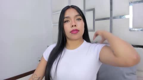 Snapshot of zoeswanx chatting on 04-17-26, 01:36 ZoeSwam online show from 04-17-26, 01:36