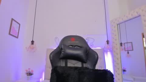 Snapshot of zoeth_ruiz chatting on 03-11-25, 03:23 zoeth_ruiz online show from 03-11-25, 03:23