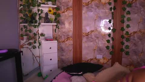 zoey fox  online show from 05-03-26, 02:17