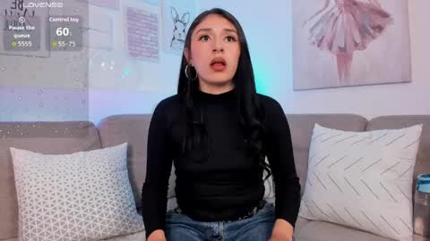 Snapshot of zoey_monroe_ chatting on 05-06-26, 12:43 Zoey online show from 05-06-26, 12:43