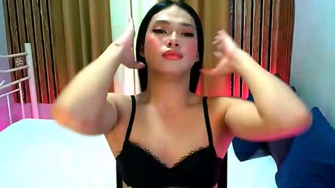 zoey online show from 11-18-25, 02:54