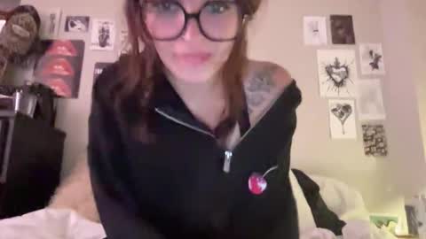 Snapshot of zoeyyb666 chatting on 04-29-26, 07:45 zoeyyb666 online show from 04-29-26, 07:45
