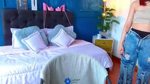 Snapshot of zohet_kriss chatting on 06-17-26, 07:48 CALL ME Z O H E T online show from 06-17-26, 07:48