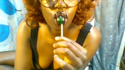 Snapshot of zolaamaya chatting on 08-06-26, 09:39 zolaamaya online show from 08-06-26, 09:39
