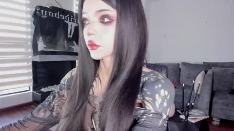 Snapshot of zombieeporcelainex chatting on 04-03-26, 09:02 SOPHIE online show from 04-03-26, 09:02