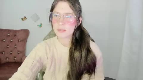 Alicie online show from 01-15-26, 04:28