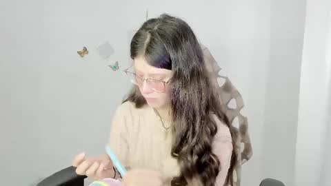 Snapshot of zooeybelair chatting on 02-13-26, 02:24 Alicie online show from 02-13-26, 02:24